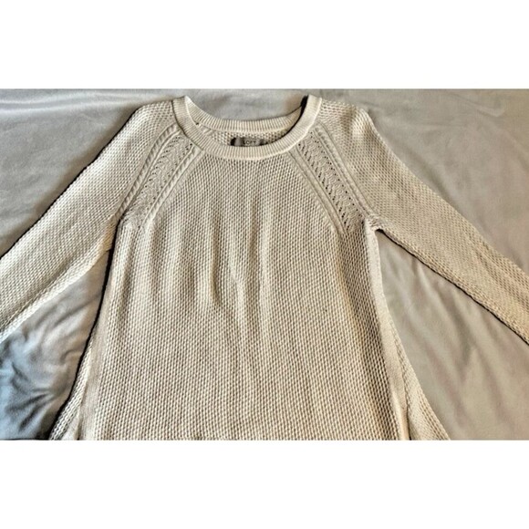 LOFT Sweaters - LOFT Basketweave Pointelle Shirttail Sweater - Cream/Ivory - Size Large